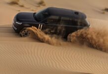 El Range Rover eléctrico continúa su fase principal de desarrollo en los desiertos de los Emiratos Árabes Unidos