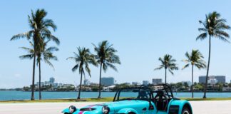 Caterham conquista Miami con una edición extrema, el Seven más exclusivo y radical llega al circuito